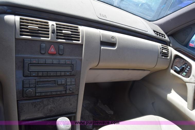 image for item BW9485 1997 Mercedes Benz E320