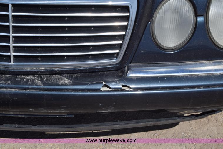 image for item BW9485 1997 Mercedes Benz E320