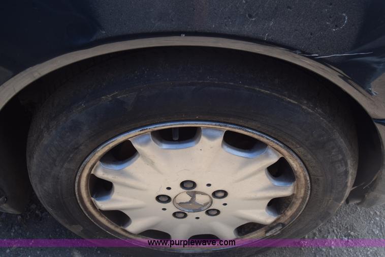 image for item BW9485 1997 Mercedes Benz E320