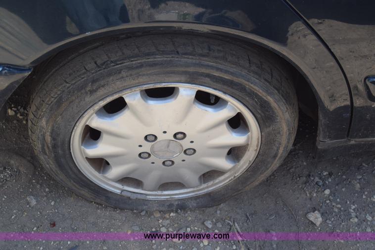 image for item BW9485 1997 Mercedes Benz E320