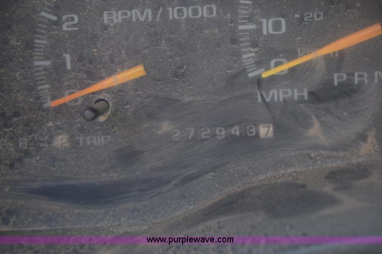 image for item BW9486 1999 GMC Yukon SUV