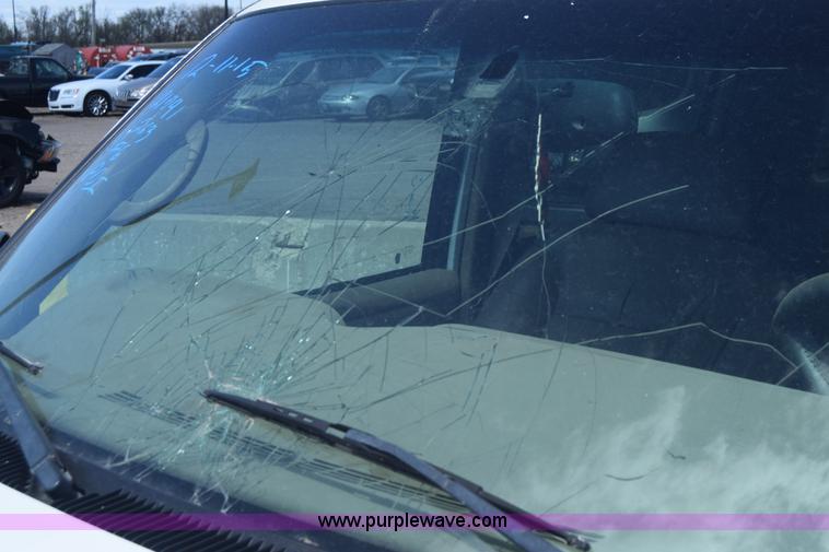 image for item BW9486 1999 GMC Yukon SUV