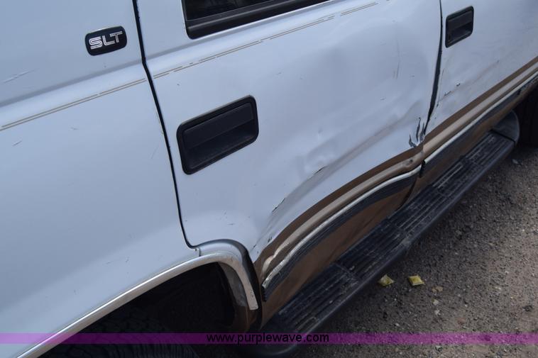 image for item BW9486 1999 GMC Yukon SUV