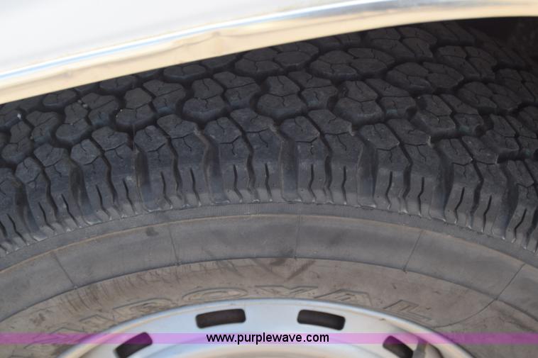 image for item BW9486 1999 GMC Yukon SUV