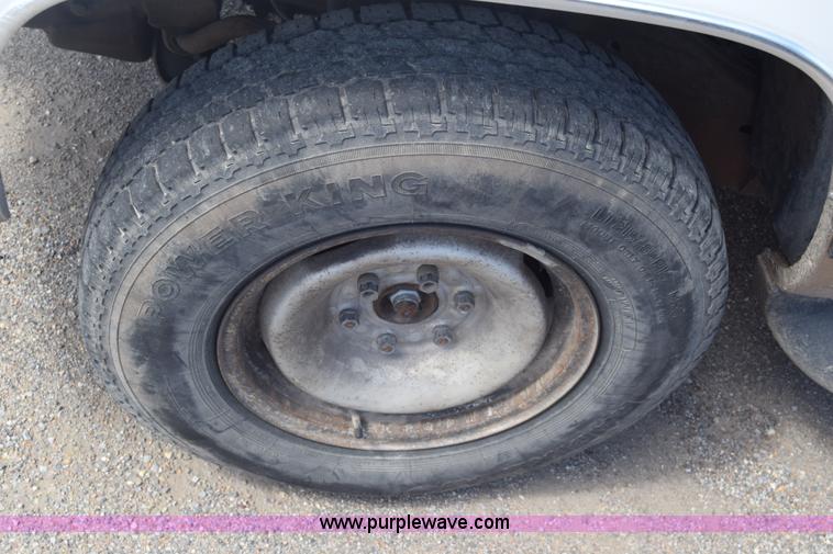 image for item BW9486 1999 GMC Yukon SUV