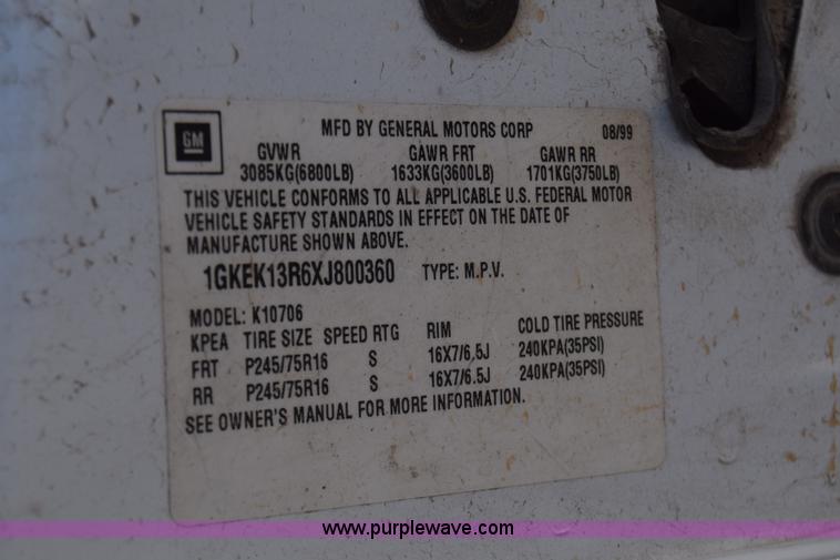 image for item BW9486 1999 GMC Yukon SUV