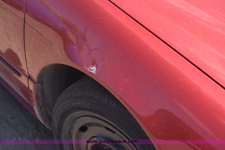 image for item BW9487 2003 Chrysler Concorde