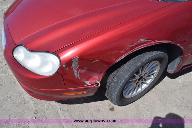 image for item BW9487 2003 Chrysler Concorde