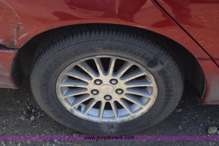 image for item BW9487 2003 Chrysler Concorde