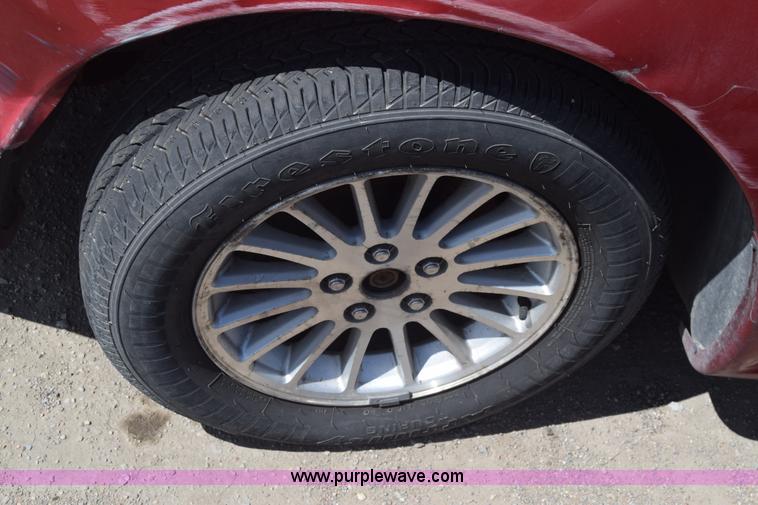 image for item BW9487 2003 Chrysler Concorde