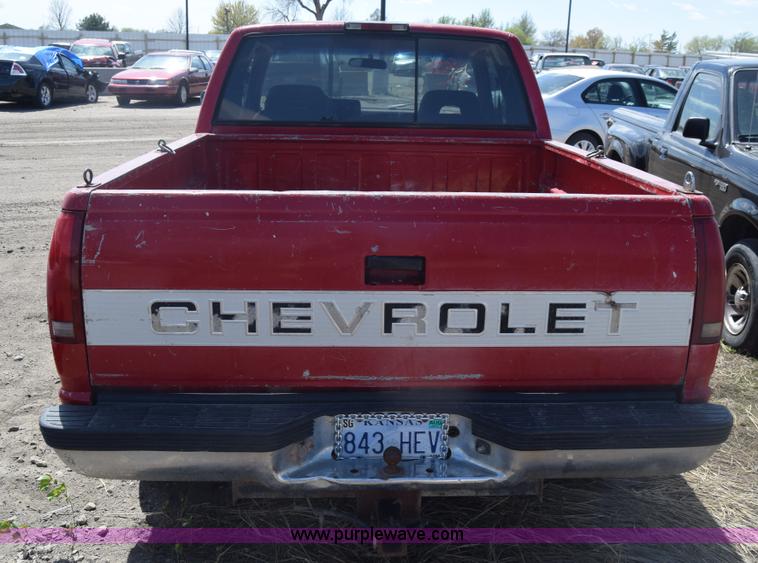 image for item BW9488 1994 Chevrolet 1500 Ext. Cab pickup truck
