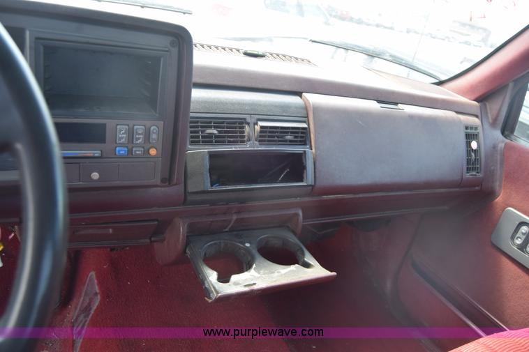 image for item BW9488 1994 Chevrolet 1500 Ext. Cab pickup truck