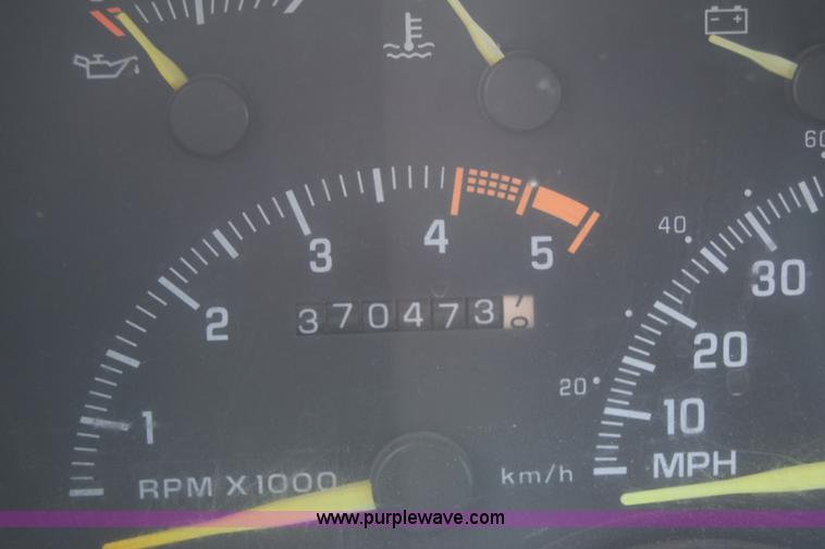 image for item BW9488 1994 Chevrolet 1500 Ext. Cab pickup truck