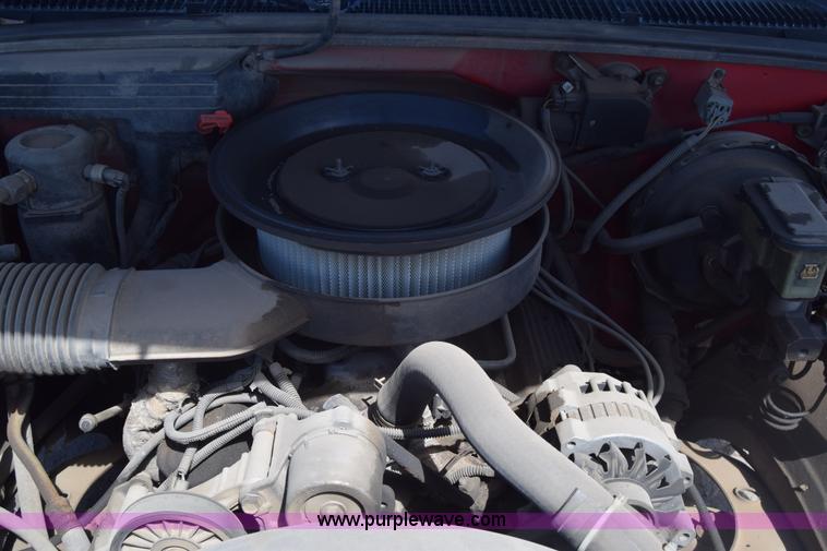 image for item BW9488 1994 Chevrolet 1500 Ext. Cab pickup truck