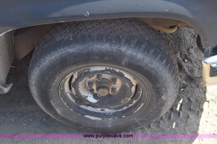 image for item BW9488 1994 Chevrolet 1500 Ext. Cab pickup truck