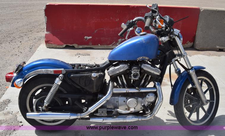 image for item BW9498 1993 Harley Davidson XL1200 motorcycle