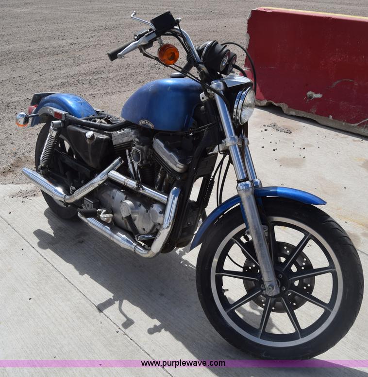 image for item BW9498 1993 Harley Davidson XL1200 motorcycle