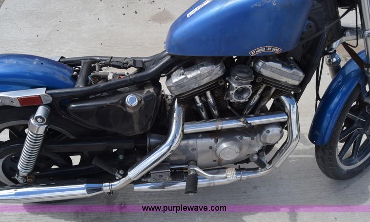 image for item BW9498 1993 Harley Davidson XL1200 motorcycle