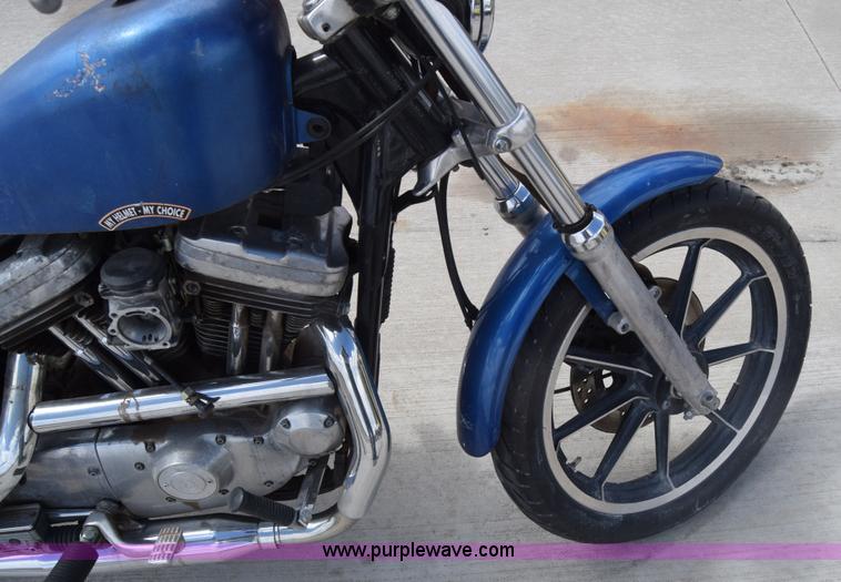 image for item BW9498 1993 Harley Davidson XL1200 motorcycle