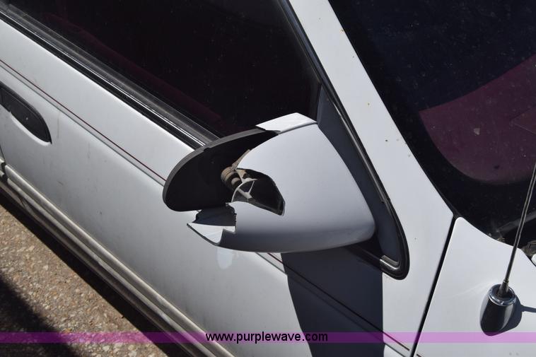 image for item BX9733 1993 Ford Taurus GL