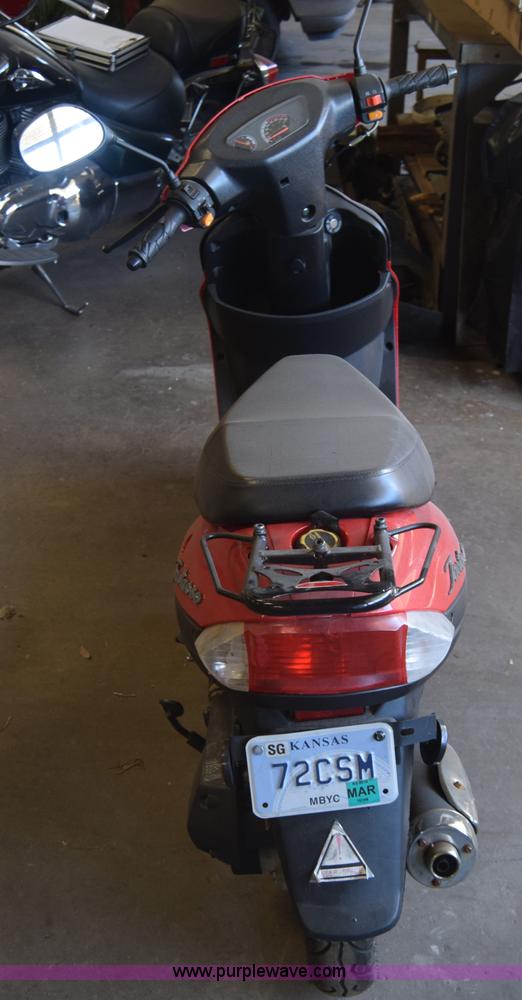 image for item BX9737 2014 Tao Tao ATM50 moped