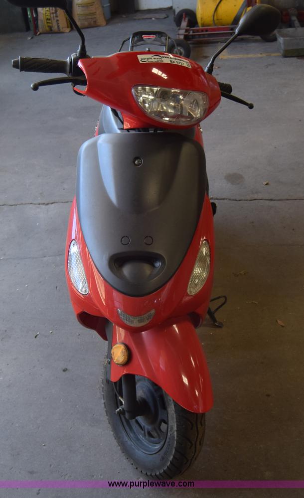 image for item BX9737 2014 Tao Tao ATM50 moped