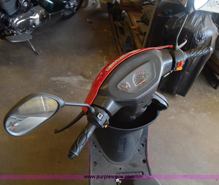 image for item BX9737 2014 Tao Tao ATM50 moped