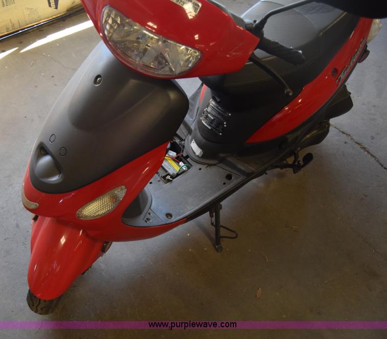image for item BX9737 2014 Tao Tao ATM50 moped