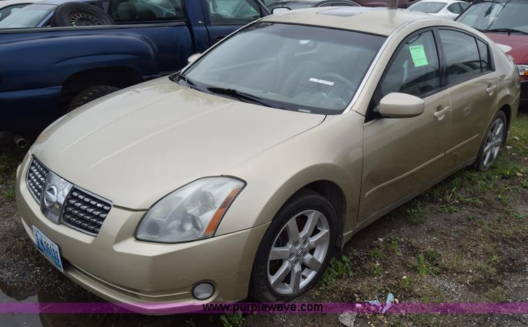 image for item BX9738 2004 Nissan Maxima SE