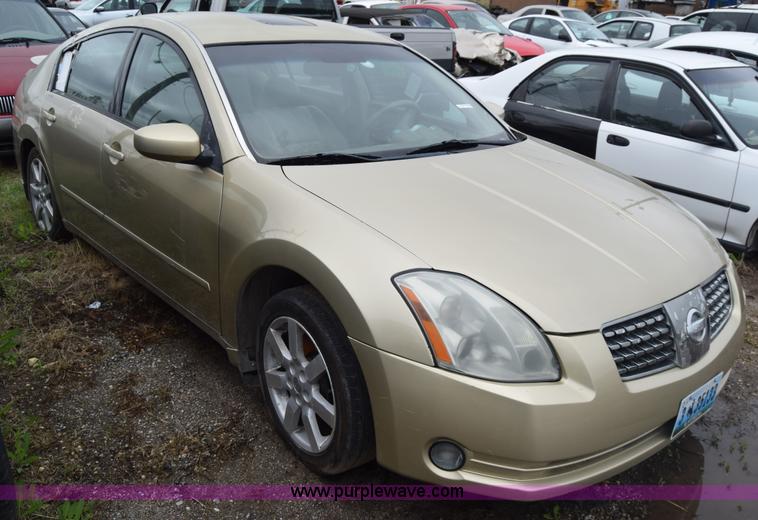 image for item BX9738 2004 Nissan Maxima SE