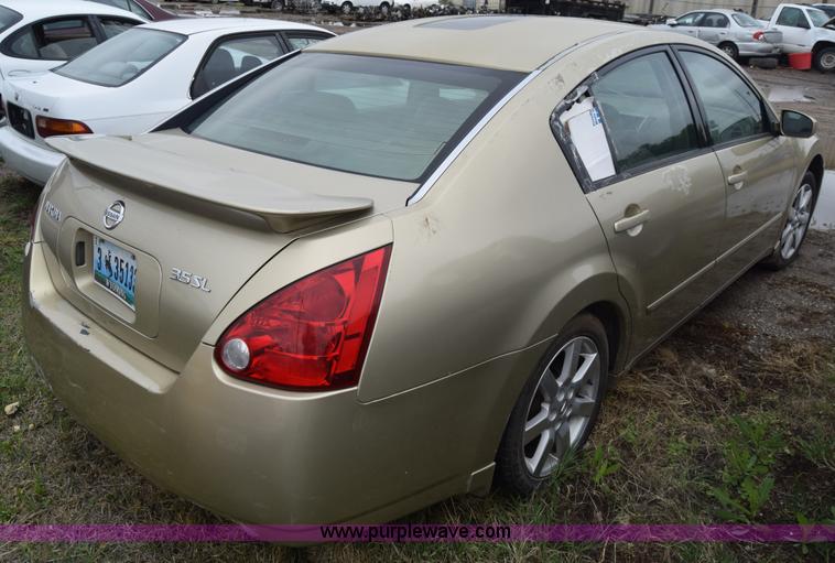 image for item BX9738 2004 Nissan Maxima SE