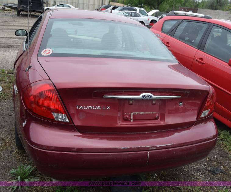 image for item BX9740 2002 Ford Taurus LX