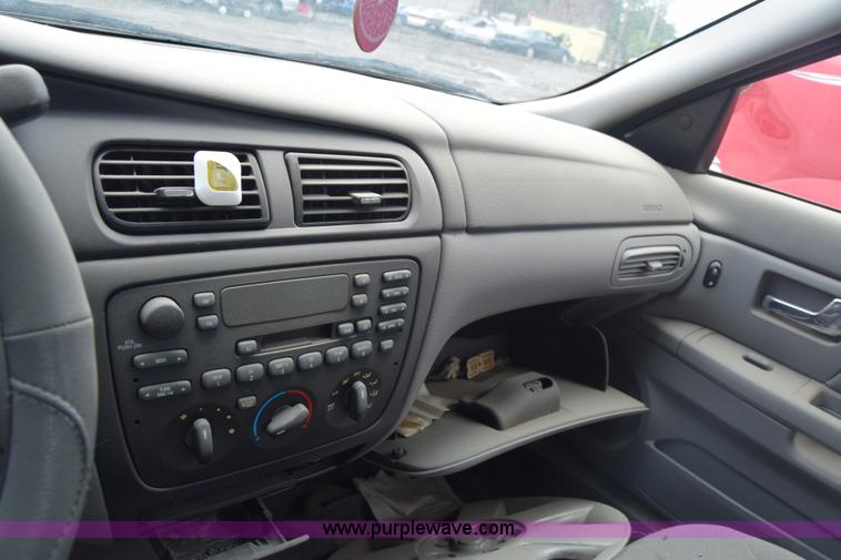 image for item BX9740 2002 Ford Taurus LX