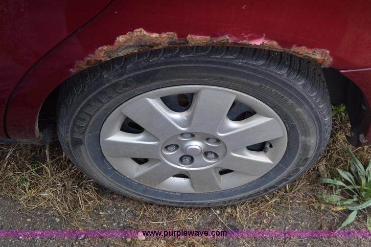 image for item BX9740 2002 Ford Taurus LX