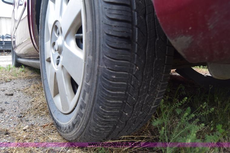 image for item BX9740 2002 Ford Taurus LX