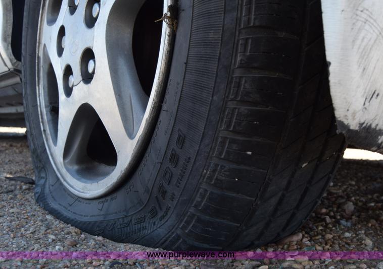 image for item K8718 1999 Toyota Avalon