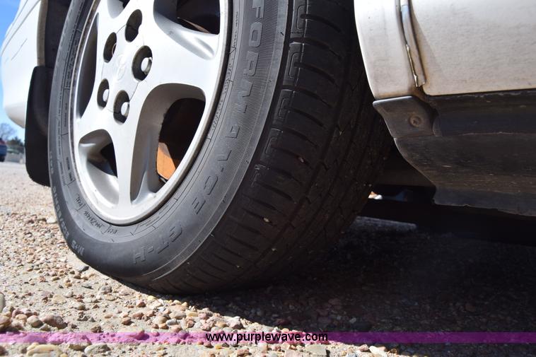 image for item K8718 1999 Toyota Avalon