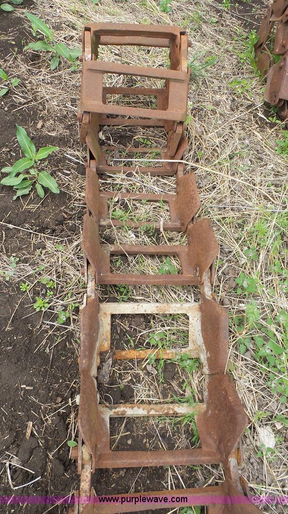 image for item AM9596 Grouser steel skid steer tracks