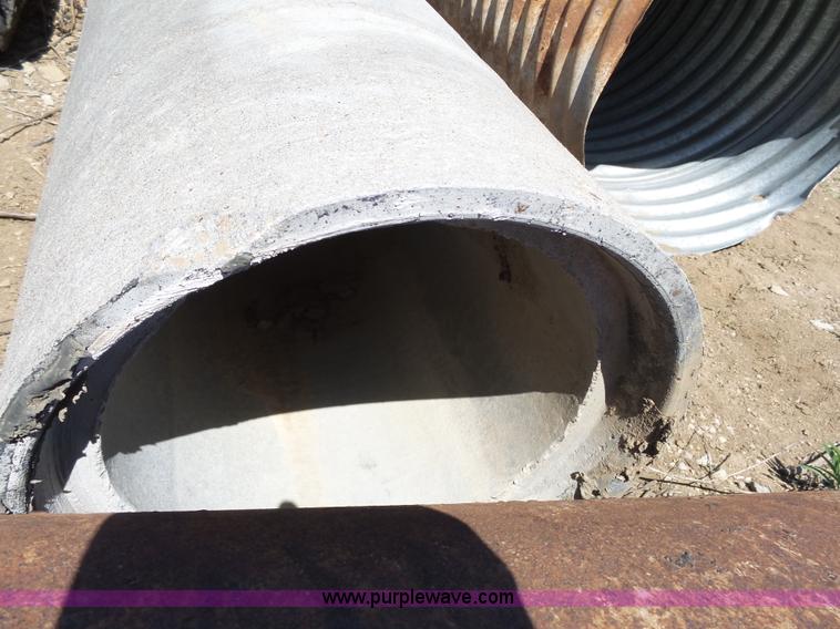 image for item AM9644 Concrete pipe