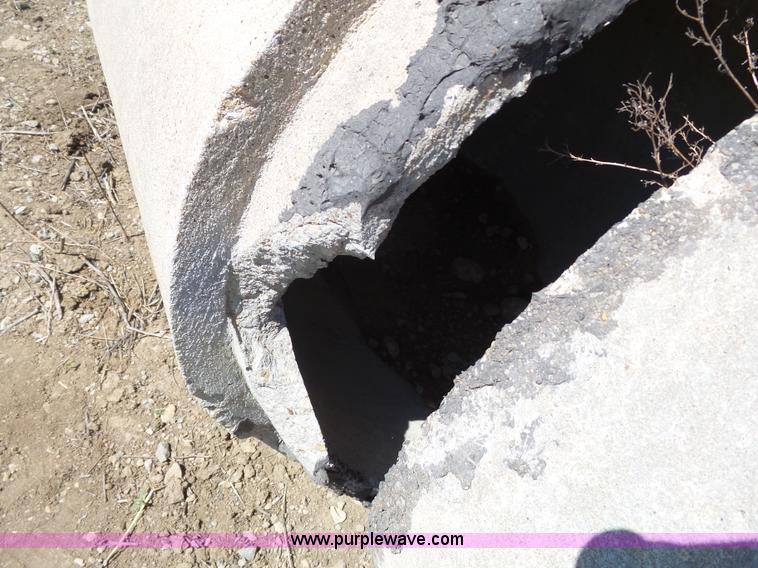 image for item AM9644 Concrete pipe