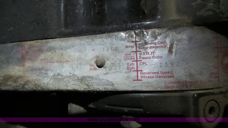 image for item AO9887 Cummins N14 six cylinder diesel engine