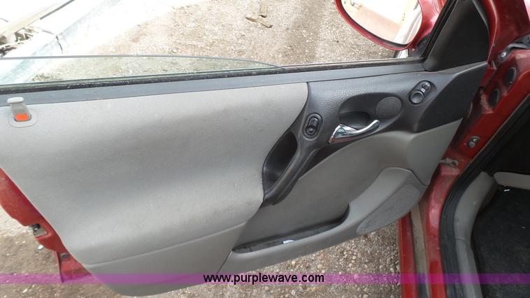 image for item AO9891 2003 Saturn L200