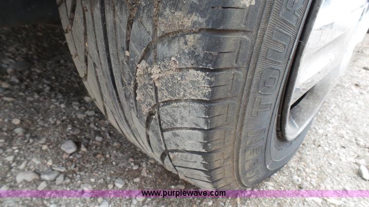 image for item AO9891 2003 Saturn L200