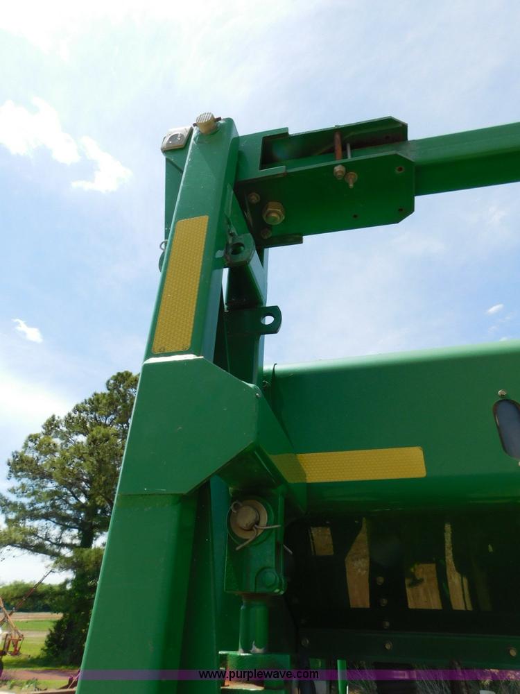 image for item AQ9670 John Deere 1535 grain drill