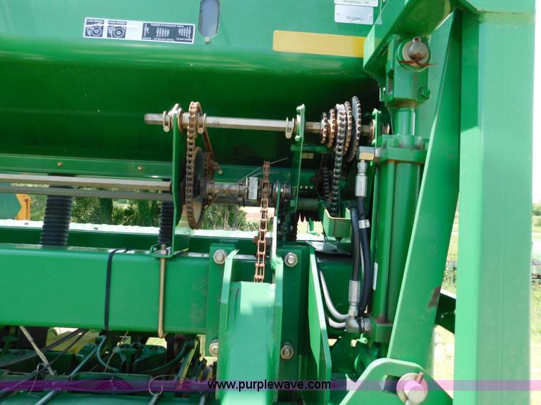 image for item AQ9670 John Deere 1535 grain drill