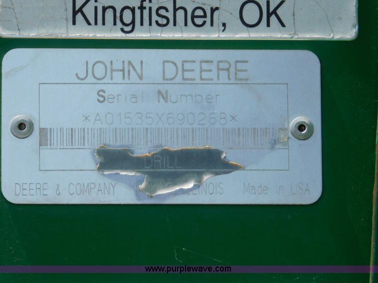 image for item AQ9670 John Deere 1535 grain drill