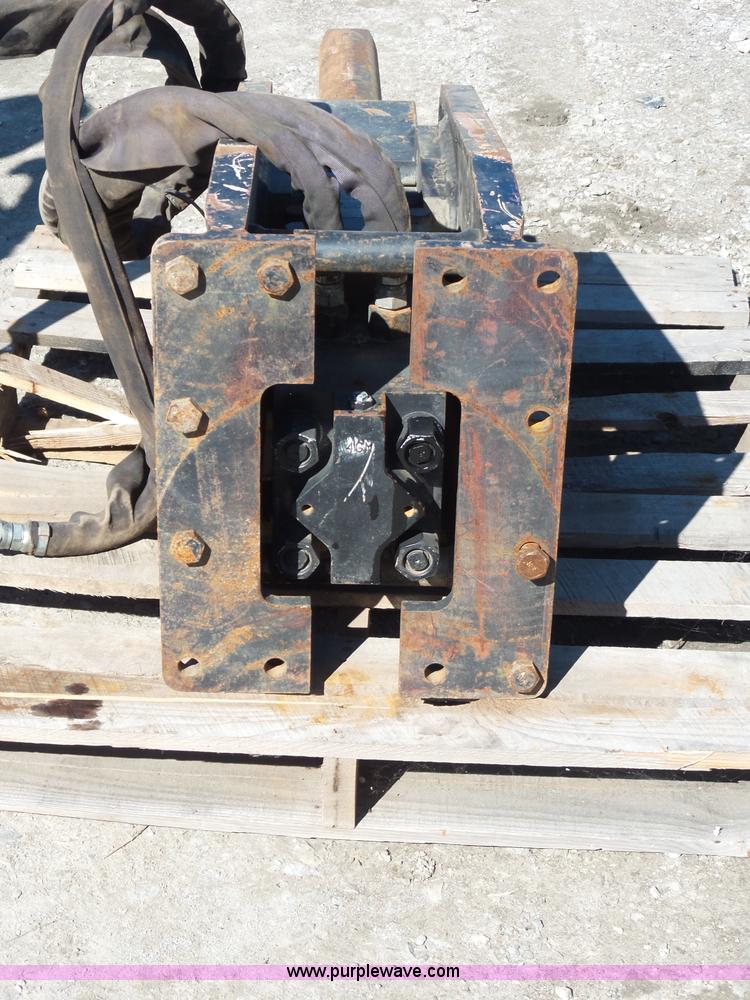 image for item AQ9676 Striker hydraulic breaker