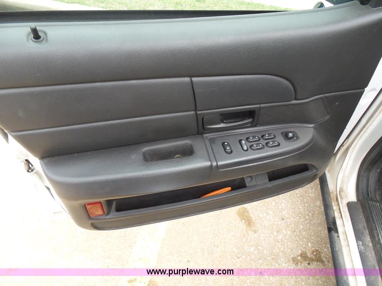 image for item AQ9680 2004 Ford Crown Victoria Police Interceptor