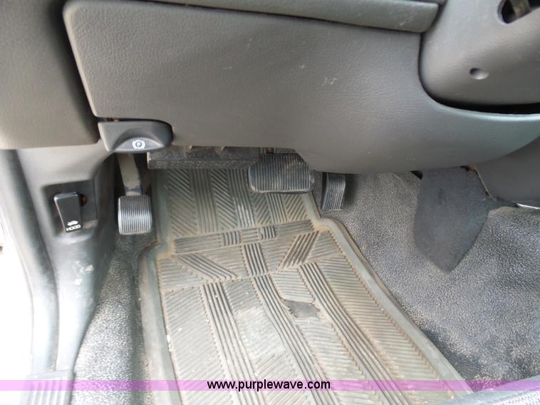 image for item AQ9680 2004 Ford Crown Victoria Police Interceptor