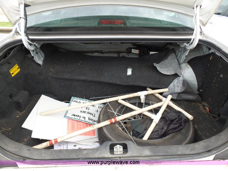 image for item AQ9680 2004 Ford Crown Victoria Police Interceptor